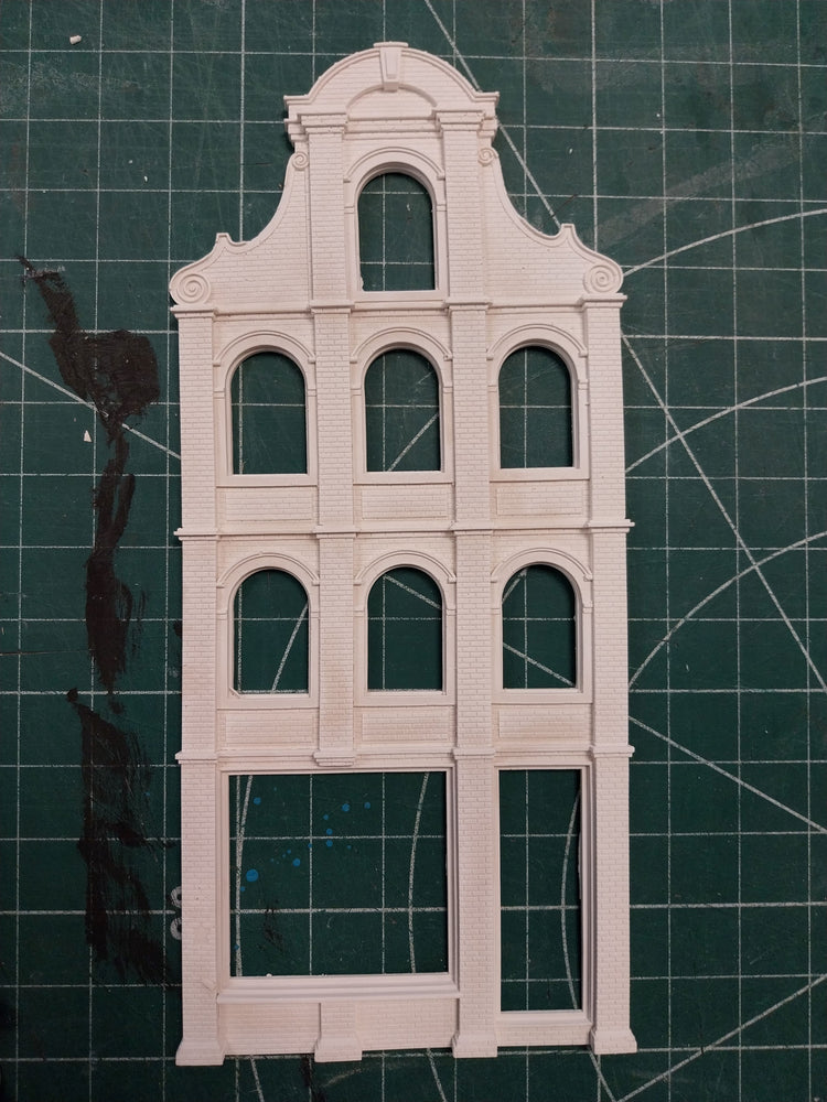 FoG Models 1/35 scale WW2 Antwerp town house facade 125mm x 275mm