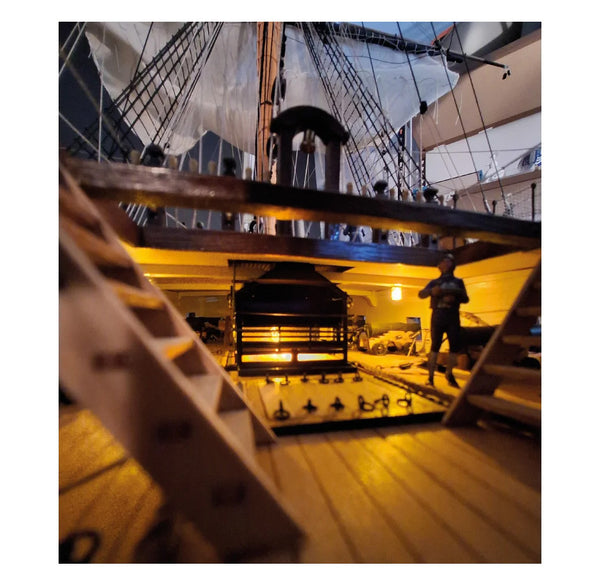 ARTESANIA KITS 1/48 Scale Master & Commander's HMS Surprise wooden model kit