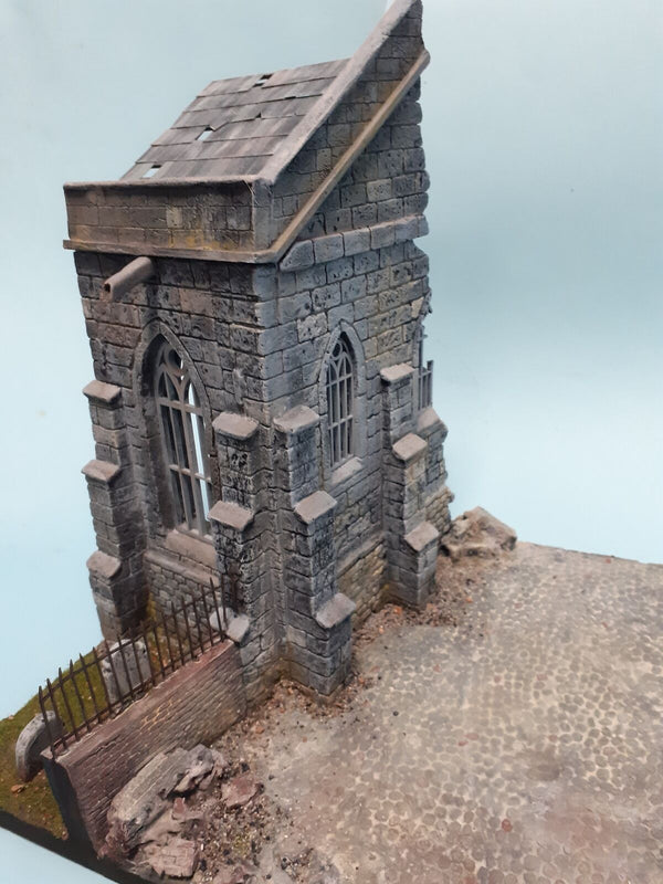 FoG Models 1/35 scale Diorama set “The Cathedral” Building and base 295mm x 295mm