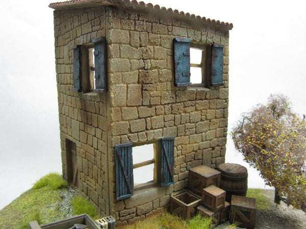 FoG Models 1/35 Scale Country Farm  House - model kit