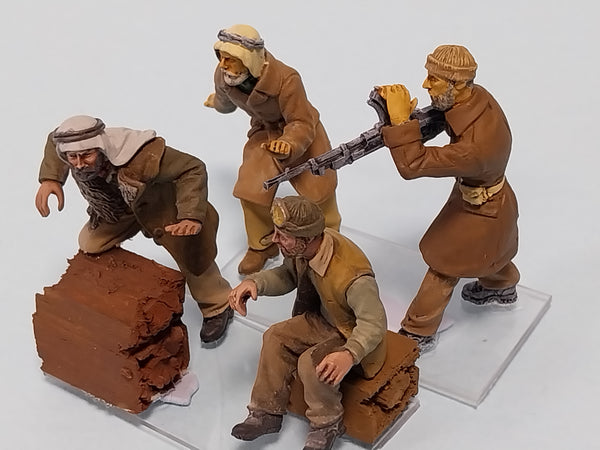 1/35 scale WW2 British LRDG truck crew (4 Figs)