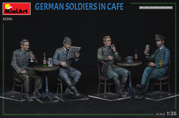 Miniart 1/35 WW2 German Soldiers in Cafe