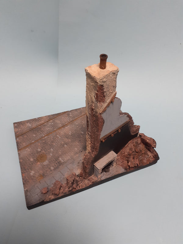 1/35 scale Chimney ruin building diorama with base