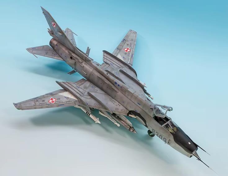 Kitty Hawk 1 48 Scale Su 22 M3 M4 Fitter K Aircraft Model Kit Fields kitty-hawk-1-48-scale-su-22-m3-m4-fitter-k-aircraft-model-kit-fields