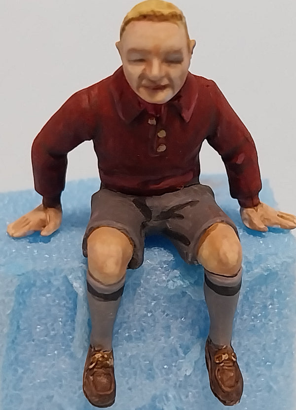 MK35 FoG models 1/35 Scale Child sitting Boy #2