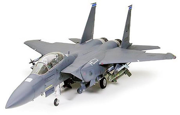 TAMIYA 1/32 scale AIRCRAFT Model kit F-15E WITH BUNKER BUSTER