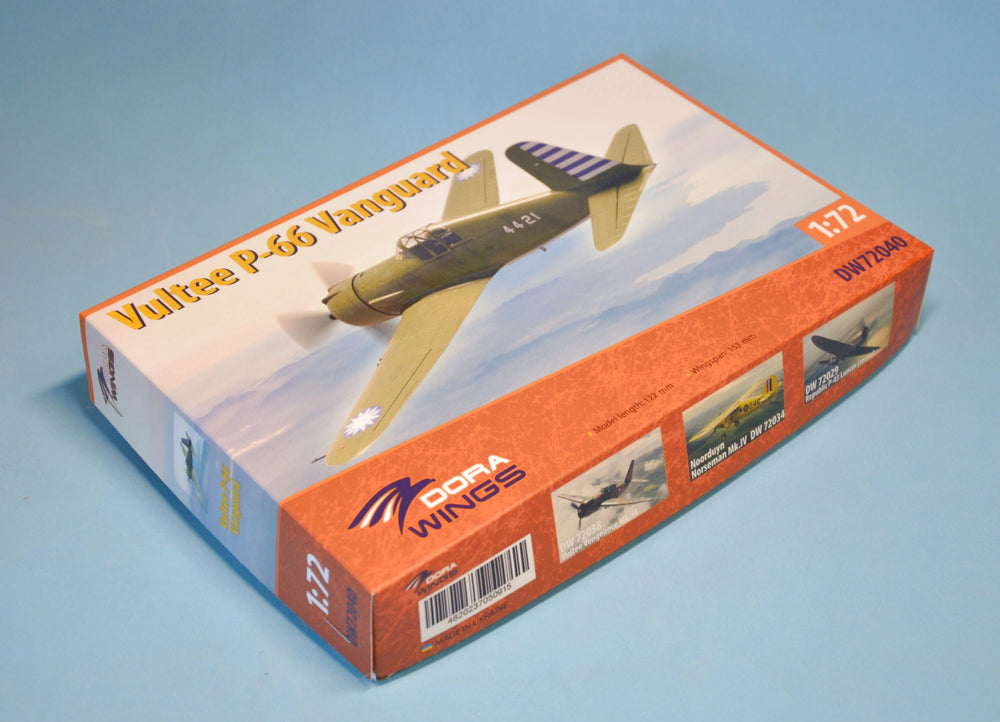 Dora Wings 1/72 Scale DORDW72040 Vultee P-66 Vanguard 1/72
