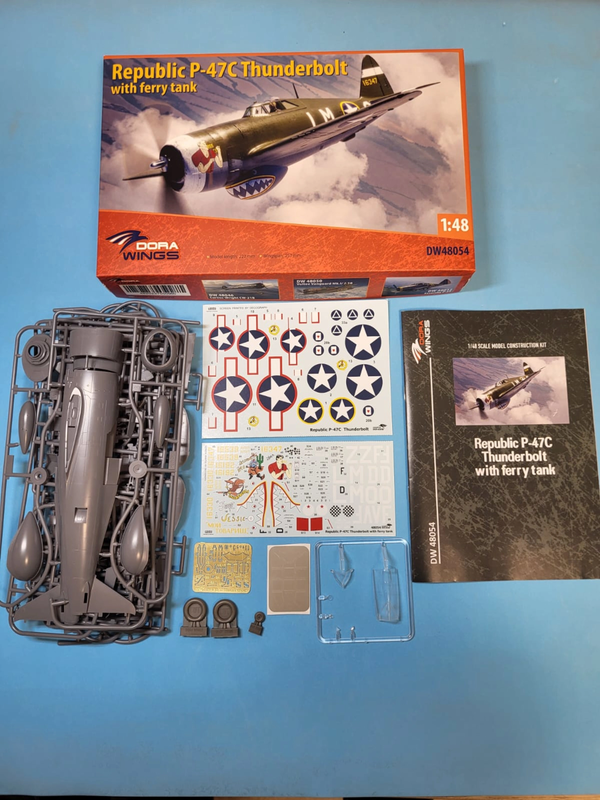 Dora Wings 1/48 Scale DORDW48054 Republic P-47C Thunderbolt with Ferry 1/48Tank