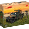 ICM VEHICLES 1:35 Drone Hunters’ Humvee M1097A2 Cargo Carrier, DShKM & Crew Figures)
