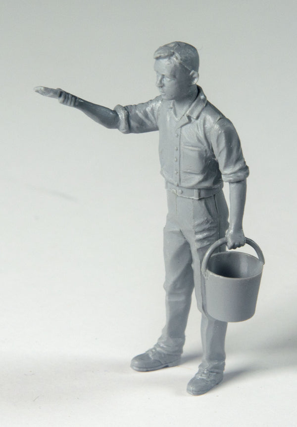 AK Interactive 1/35 Scale plastic figure kit Children SET 1: Boys. 