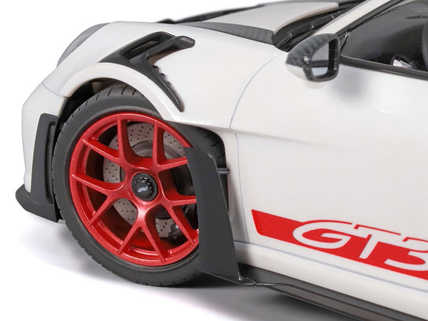 Tamiya 1/24 scale CARS Porsche 911 GT3 RS (992) car model kit