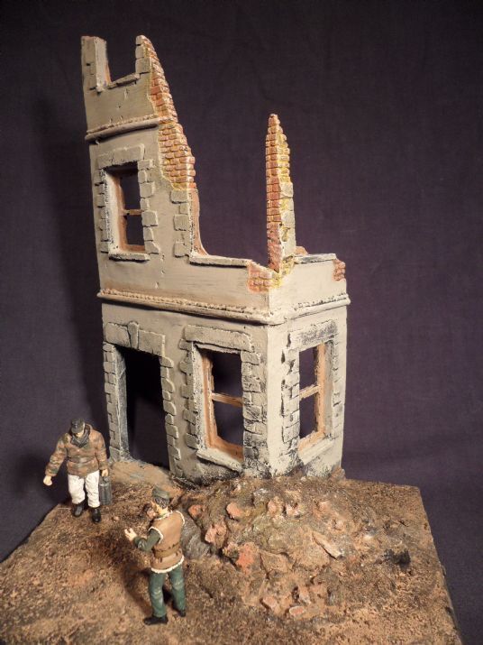 FoG Models 1/35 Scale WW2 Caen Ruined house - Diorama building kit