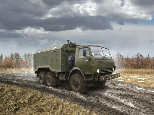 ICM 1/35 Soviet Six-Wheel Army Truck with Shelter