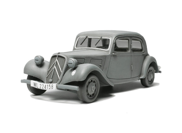Tamiya 1/48 scale WW2 German staff car Citroen Traction IICV model kit