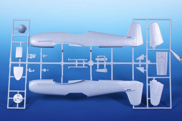 Special Hobby 1/32 Scale WW2 German Heinkel He 100D-1 