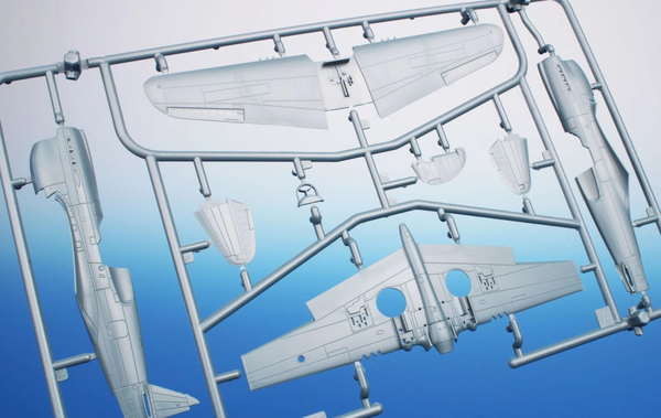 Special Hobby 1/72 Scale P-40E Warhawk ‘Tigers and Sharks’ 1/72
