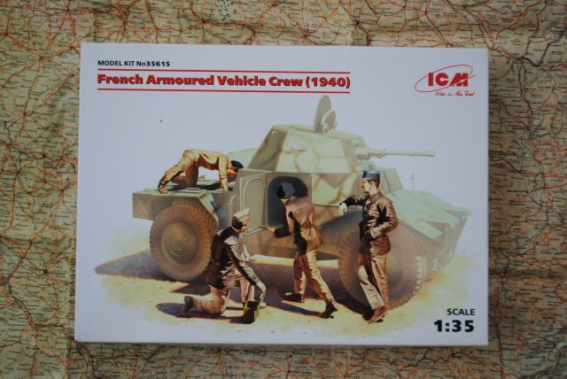 ICM 1/35 WW2 French Armoured Vehicle Crew (1940) (4 figures)