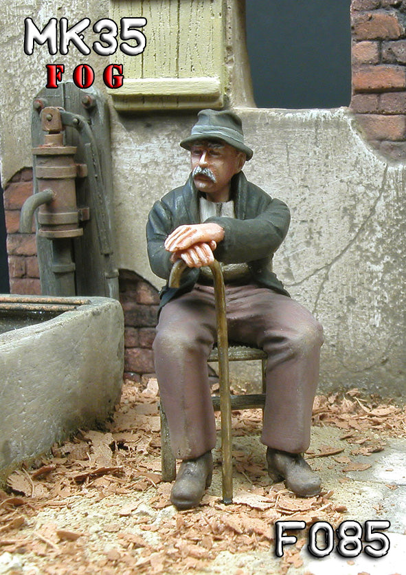 MK35 FoG models 1/35 Scale Grandpa sitting on chair