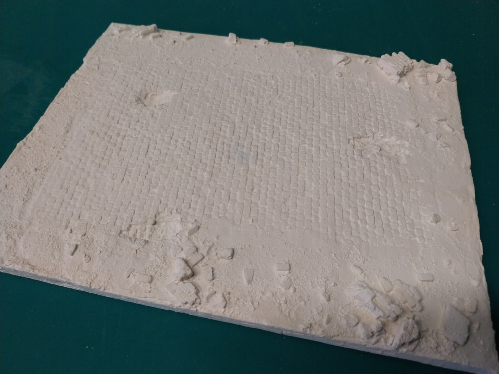 FoG Models 1/35 Scale cobbled diorama base with rubble 260mm x 200mm