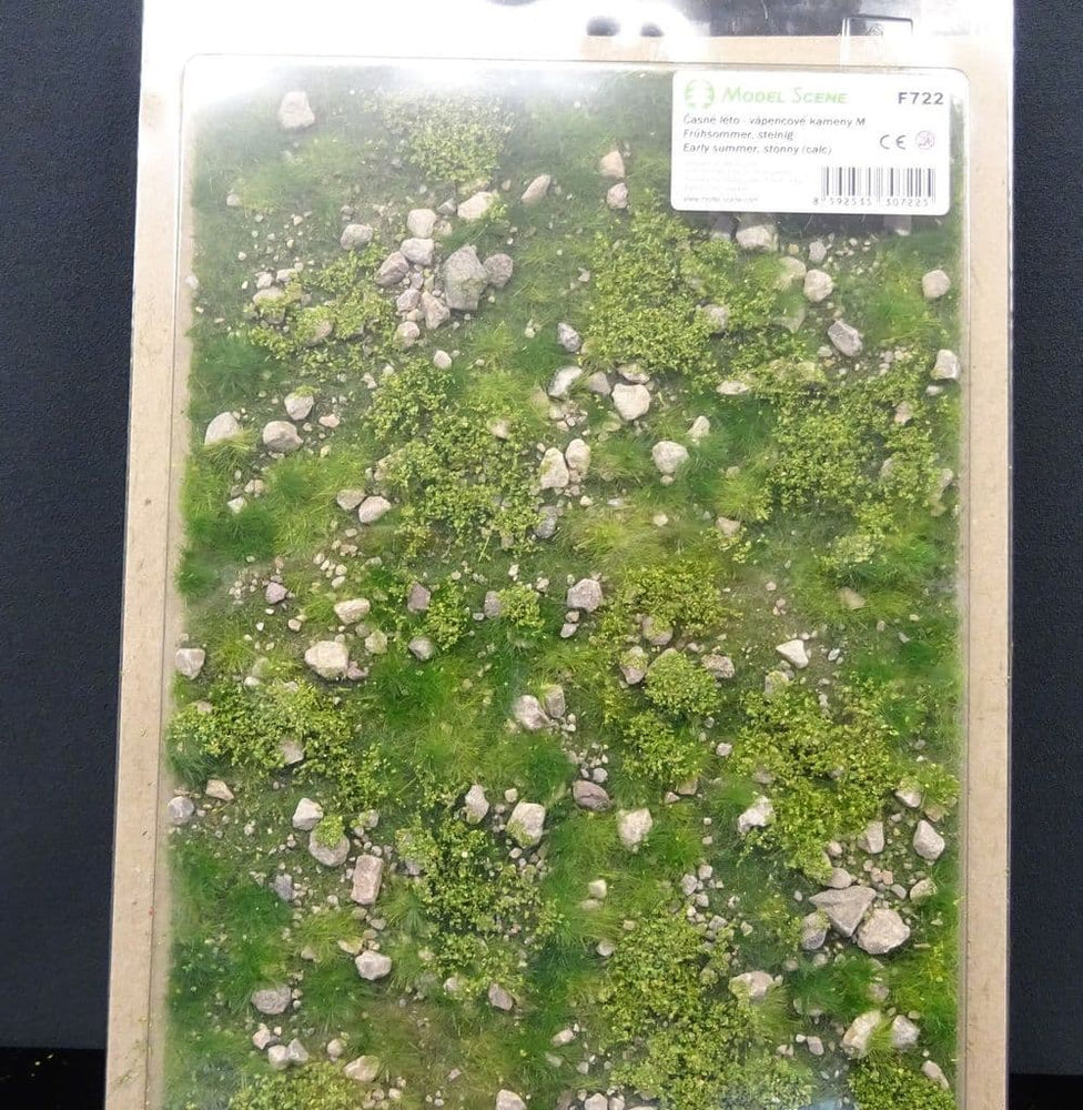 Model Scene - GRASS MATS WITH CALC-STONE (18x28cm) Early summer, stonny (calc)
