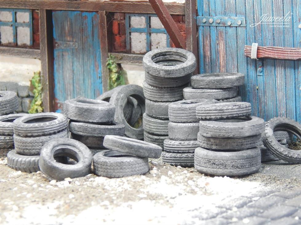 1/35 scale old tyres