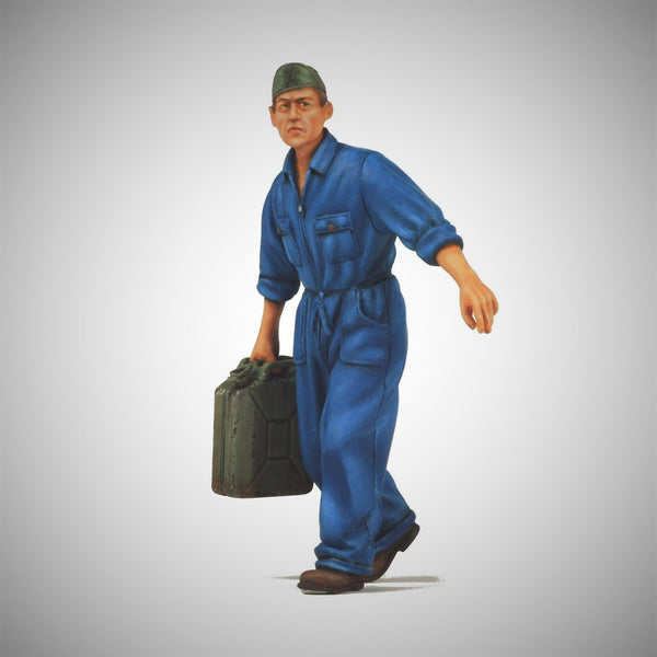 1/35 scale resin model kit Man with jerry can