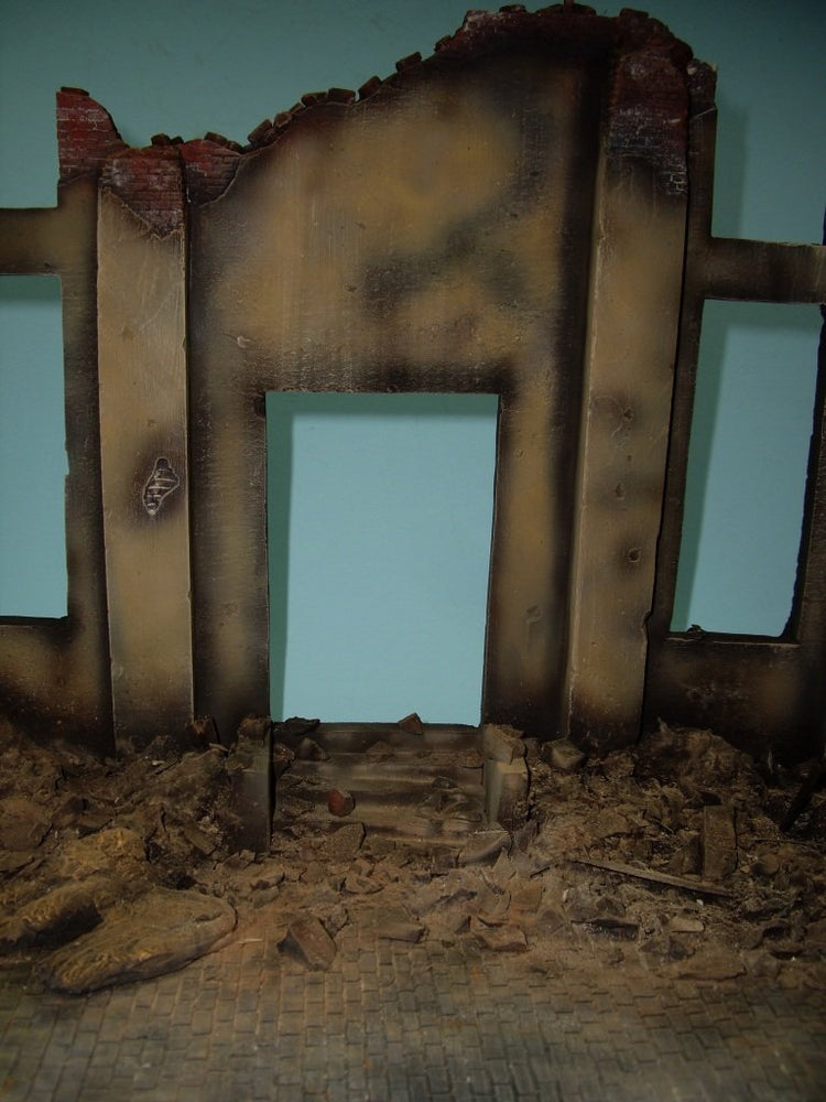 FoG Models 1/35 Scale Large Ruined Government Building Ruined Building