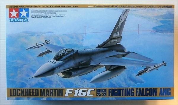 TAMIYA 1/48 AIRCRAFT F-16C (BLACK 25/32)