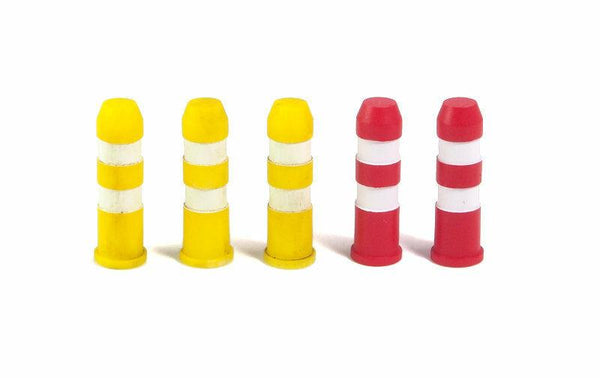 1/35 Scale model kit Plastic Road Bollards (5 pcs.)