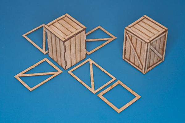 1/35 Scale Natural wood box (oryginal dim.:45cm 45cm 70cm) pcs