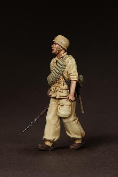 1/35 scale resin model kit WW2 Fallschirmjäger- Brigade Ramcke El Alamein 1942 2