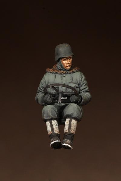 1/35 scale resin figure kit WW2 German WSS driver for SdKfz 10.