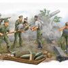 Trumpeter 1/35 WW2 German s.FH Field Howitzer Gun Crew. ammunition supply team x 4 figures and ammunition