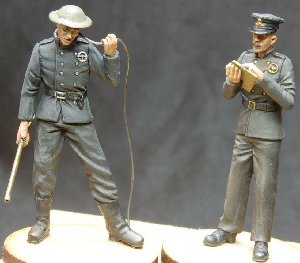1/35 Scale resin model kit British 1940's National Fire Service NFS Command (2 Figs)