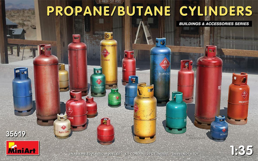 Miniart 1/35 scale PROPANE/BUTANE CYLINDERS