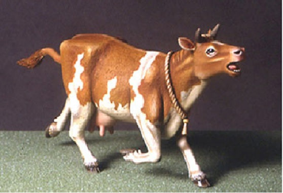 1/35 Scale resin model kit Scared cow