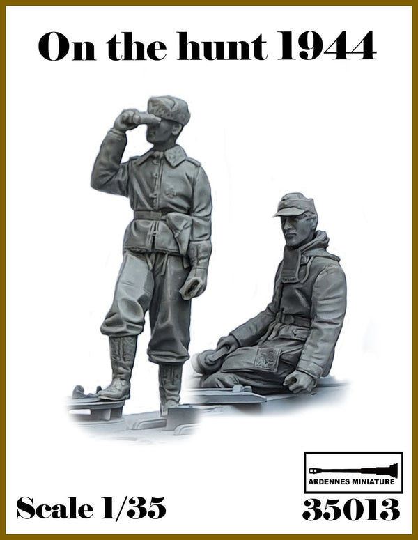 ARDENNES MINIATURE 1/35 WW2 German tank crew #13 On the hunt