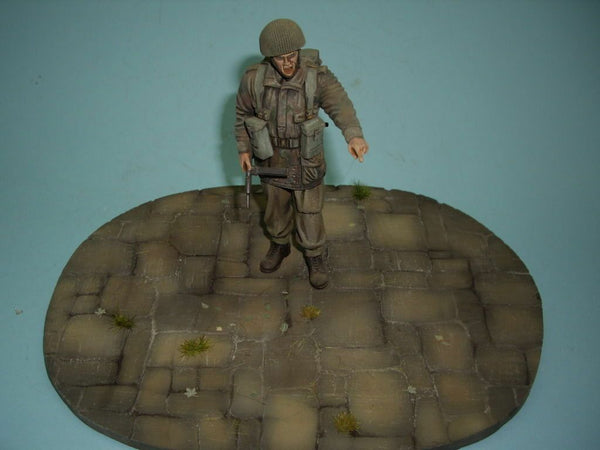 Oval figure base 1/16th scale (120mm size figure)