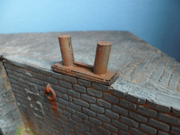 1/35 Scale Harbour side Bollard/Cleat/mooring post