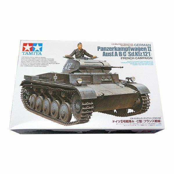 Tamiya 1/35 scale WW2 German tank Pz kpfw II Ausf A/B/C