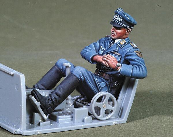 1/32 Scale resin model kit WWII Hermann Graf