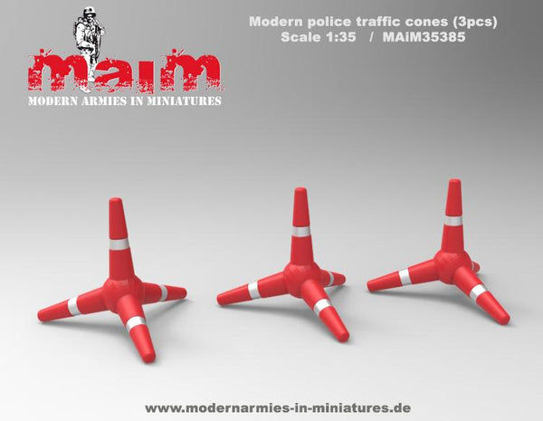 Modern Police Traffic Cones (3pcs) / 1:35