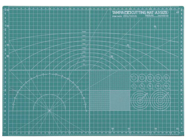 TAMIYA TOOLS / ACCESSORIES - CUTTING MAT A3