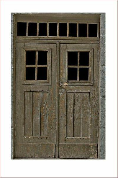 1/35 Scale Greenline Old wooden door