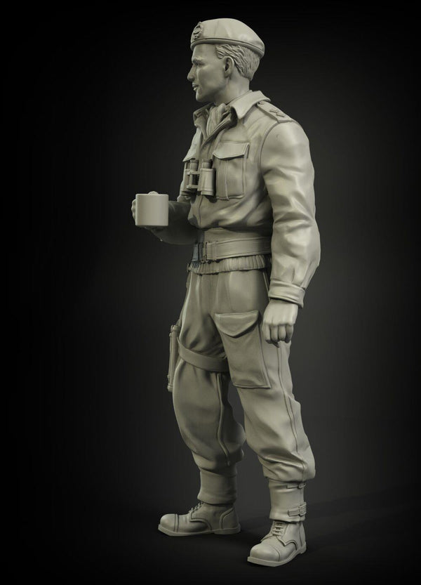 1/35 scale resin model kit WW2 British RAC officer North Africa/Italy