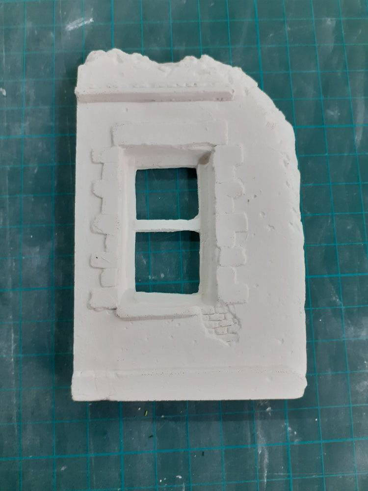 FoG Models 1/35 scale Ruined building walls #17 size 105mm x 65mm