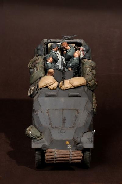 1/35 scale resin model kit 'Power Naps' of WW2 German Panzergrenadiers.