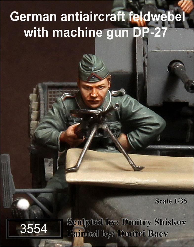 1/35 Scale resin figure WW2 German antiaircraft feldwebel with machine gun DP-27