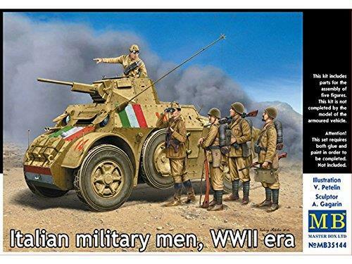 1/35 scale model kit Italian Military men WWII era
