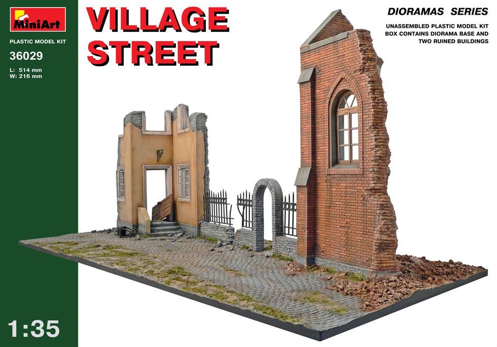 Miniart 1:35 Village Street